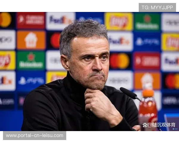 拜仁赛季首败暴露防线问题，孔帕尼战术面临考验