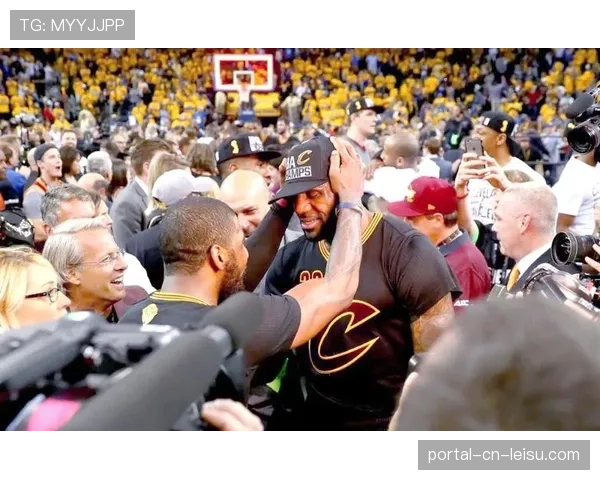 历史回顾：2016年骑士1-3翻盘勇士夺冠十周年，重温NBA总决赛经典